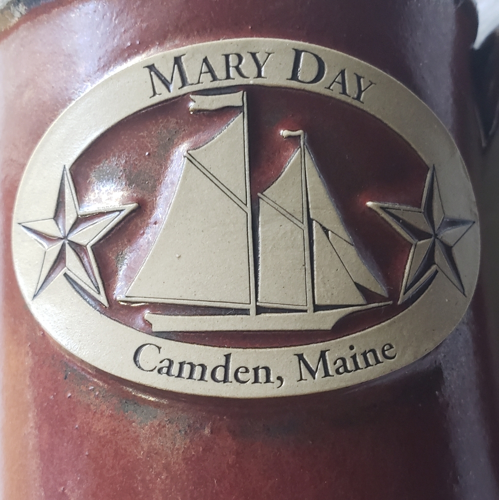 Handcrafted Pottery Mug - Picture 4 of 9